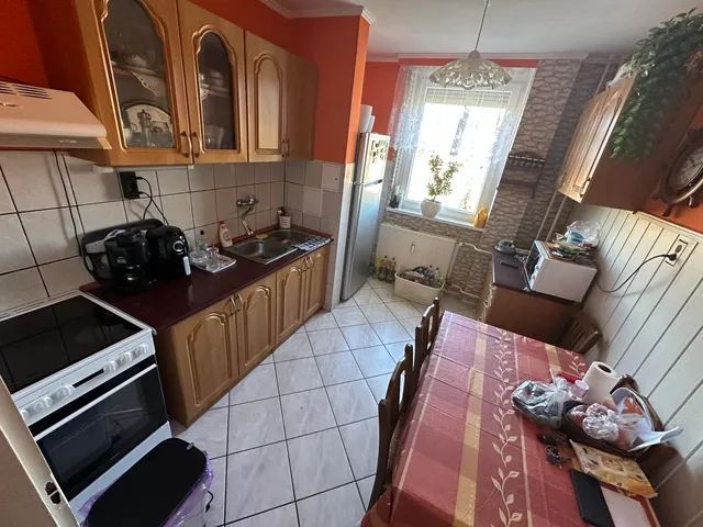 Eladó lakás Várpalota, Kálvária, Szabolcska Mihály 67 nm
