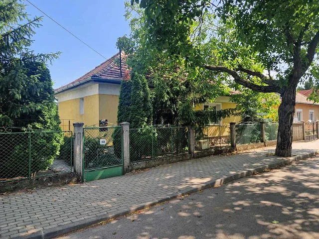 Eladó ház Várpalota, Alsóinkám 90 nm
