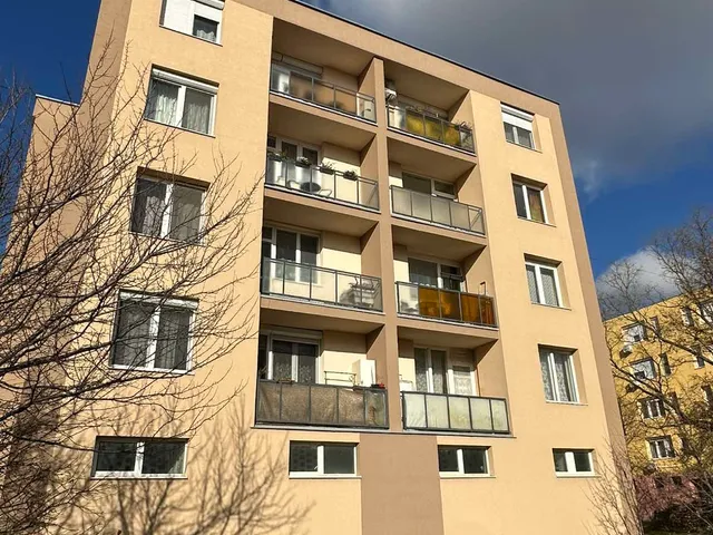 Eladó lakás Várpalota 51 nm