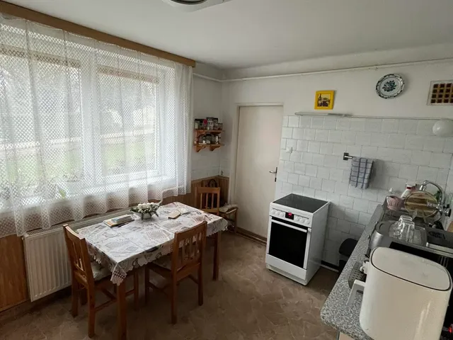 Eladó ház Várpalota, Loncsos, Pipacs utca 78 nm