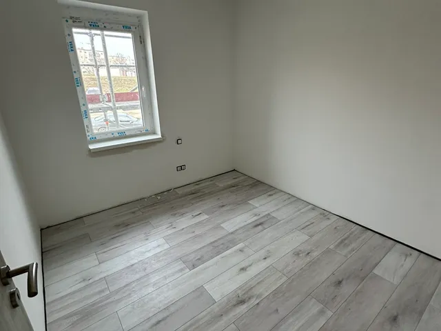 Eladó lakás Várpalota, Ady lakótelep, Weöres Sándor út 39 nm