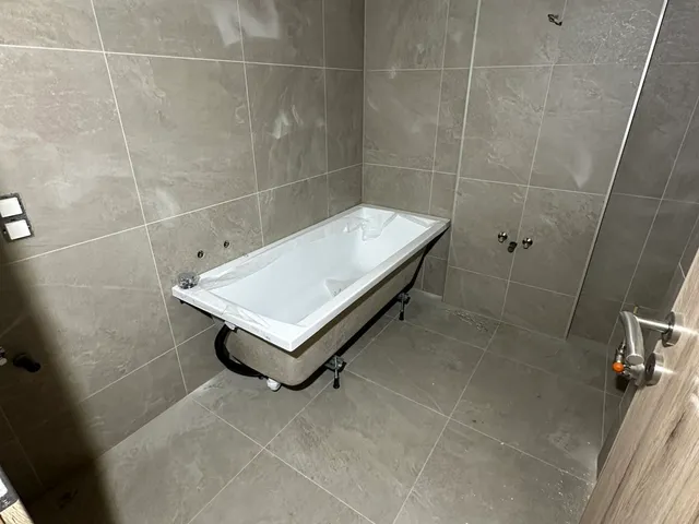 Eladó lakás Várpalota, Ady lakótelep, Weöres Sándor út 49 nm