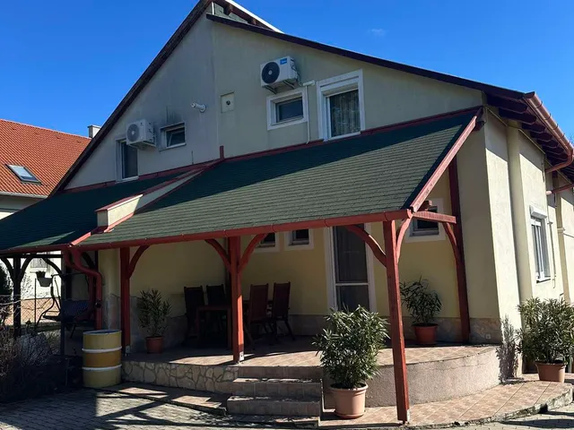 Eladó ház Várpalota, Loncsos, Muskotály 169 nm