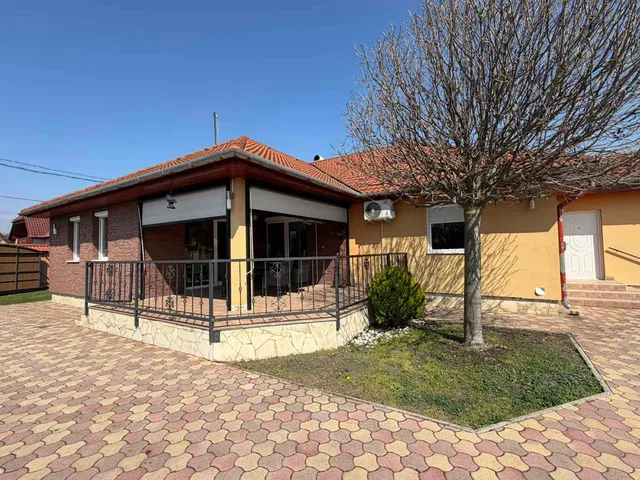 Eladó ház Várpalota 185 nm