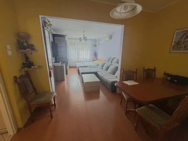 Eladó lakás Várpalota, Erdődy 67 nm