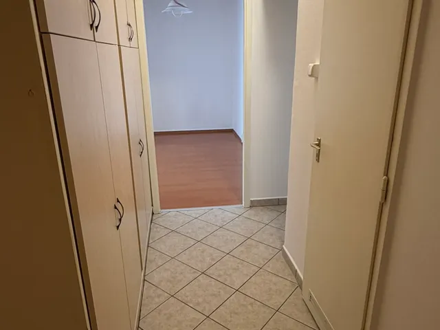 Eladó lakás Várpalota, Erdődy 67 nm