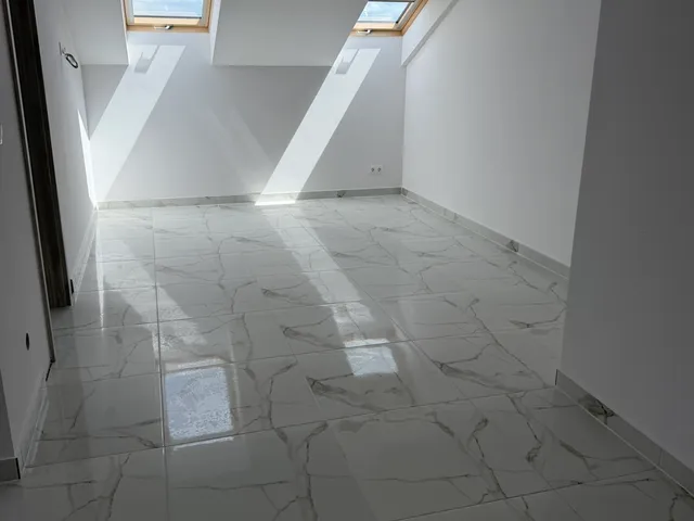 Eladó lakás Várpalota, Ady lakótelep 28 nm