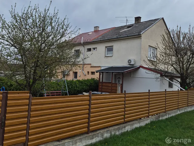 Eladó lakás Tát 45 nm