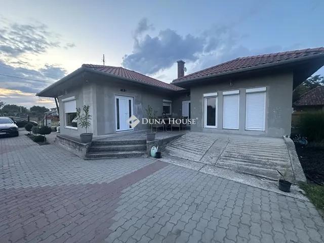 Eladó ház Cegléd 103 nm