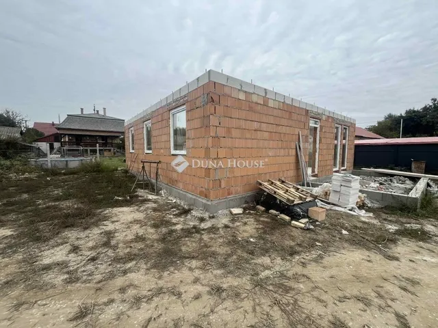 Eladó ház Kakucs 85 nm