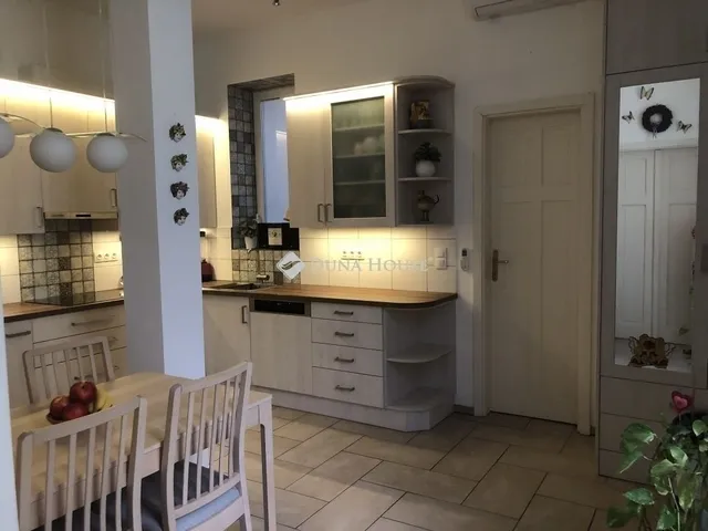 Eladó lakás Budapest VIII. kerület 72 nm