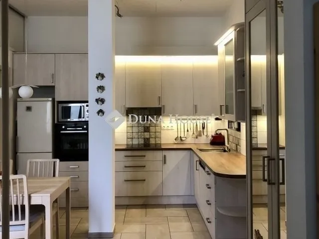 Eladó lakás Budapest VIII. kerület 72 nm