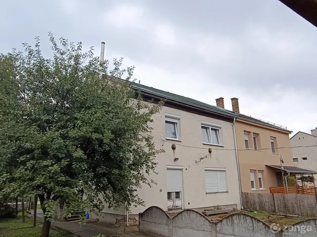 Eladó ház Tát 62 nm