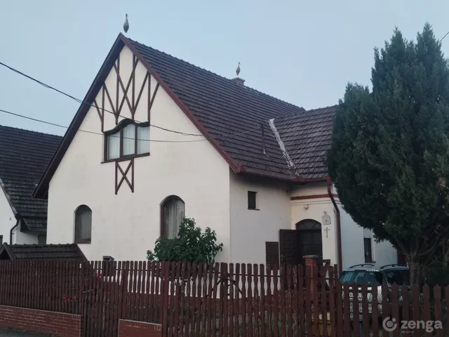 Eladó ház Mezőhegyes 183 nm