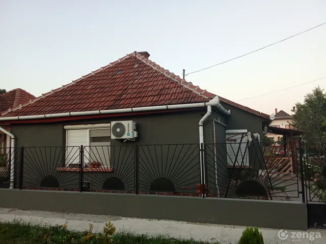 Eladó ház Jászárokszállás 90 nm