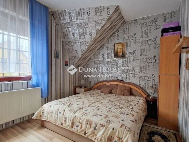 Eladó ház Budapest XVIII. kerület, Gloriett-telep 180 nm