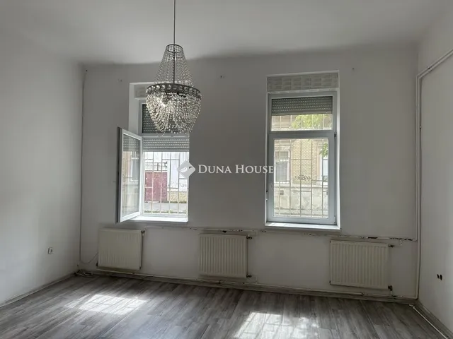 Eladó lakás Budapest XX. kerület 68 nm