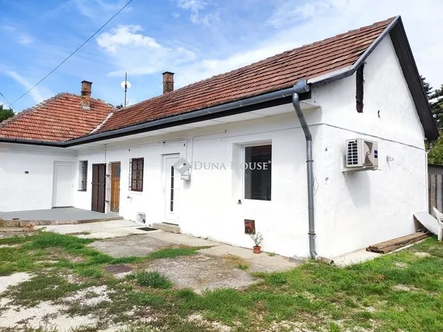 Eladó ház Gyál 265 nm