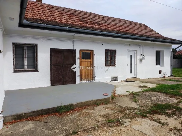 Eladó ház Gyál 265 nm