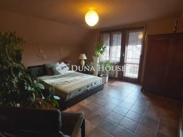 Eladó ház Vecsés 145 nm