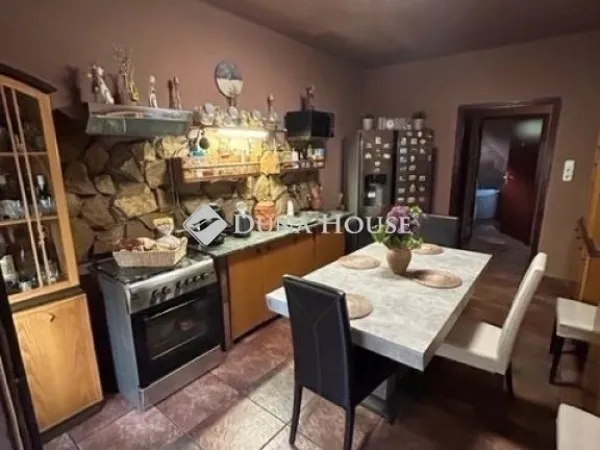 Eladó ház Vecsés 145 nm