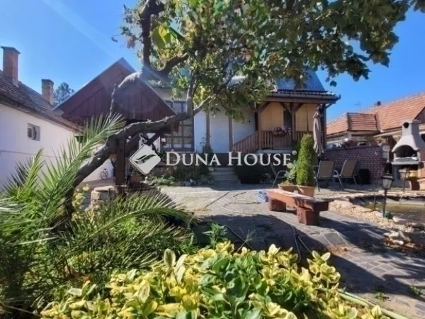 Eladó ház Vecsés 265 nm