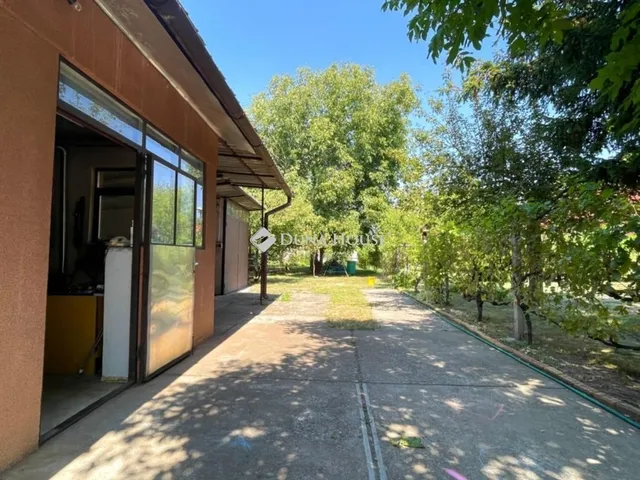 Eladó ház Vecsés 226 nm