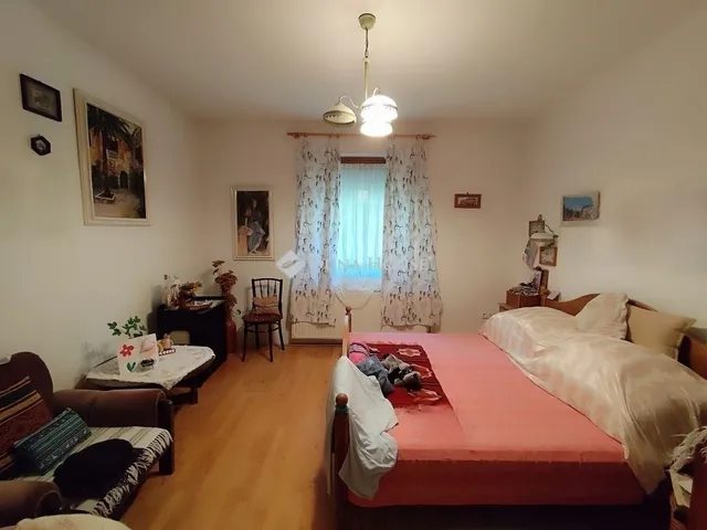 Eladó ház Péteri 263 nm