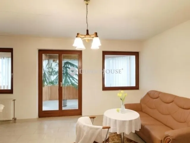 Eladó ház Péteri 263 nm