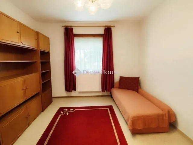 Eladó ház Péteri 263 nm