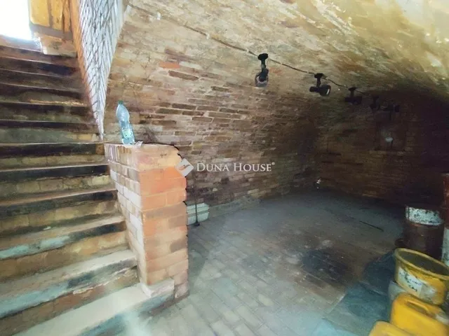 Eladó ház Péteri 263 nm