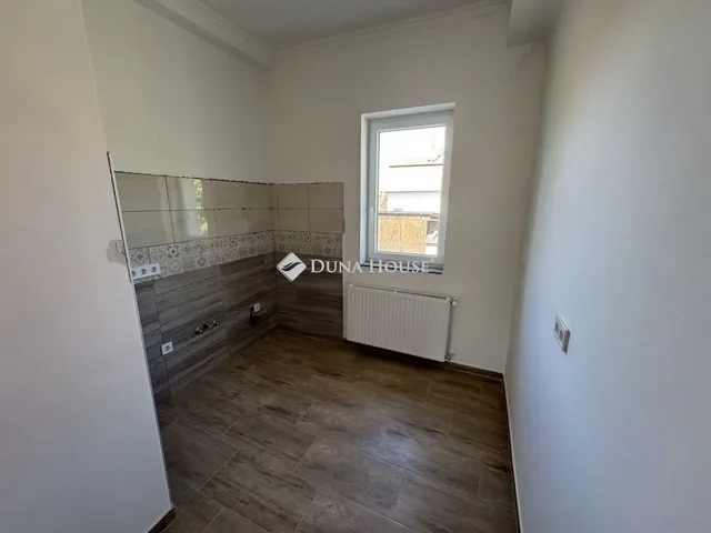 Eladó ház Budapest XXI. kerület, Királyerdő 100 nm