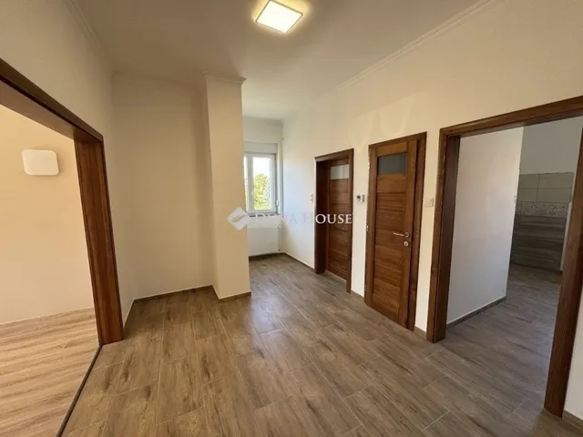 Eladó ház Budapest XXI. kerület, Királyerdő 100 nm