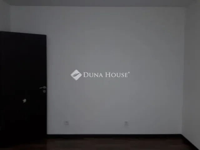 Eladó lakás Budapest XVIII. kerület 72 nm