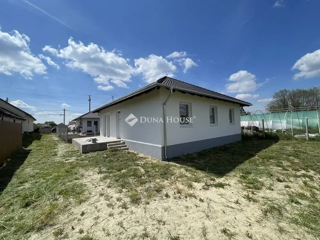 Eladó ház Inárcs 94 nm