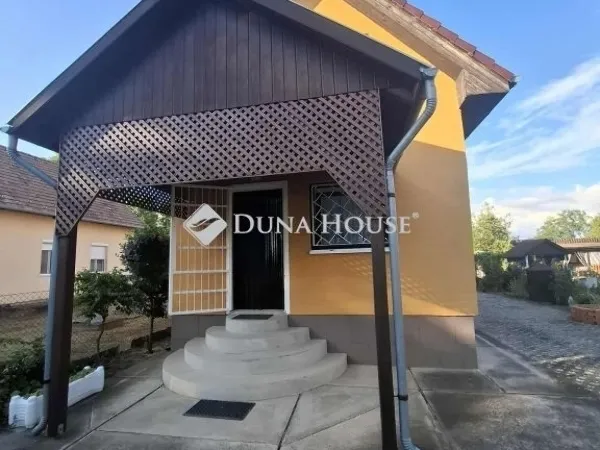 Eladó ház Tóalmás 77 nm
