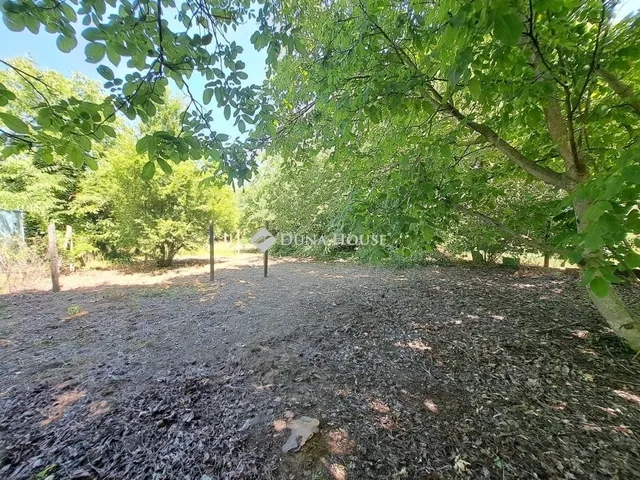 Eladó telek Gyömrő 858 nm