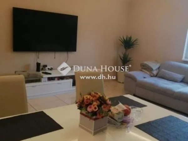 Eladó ház Vecsés 120 nm