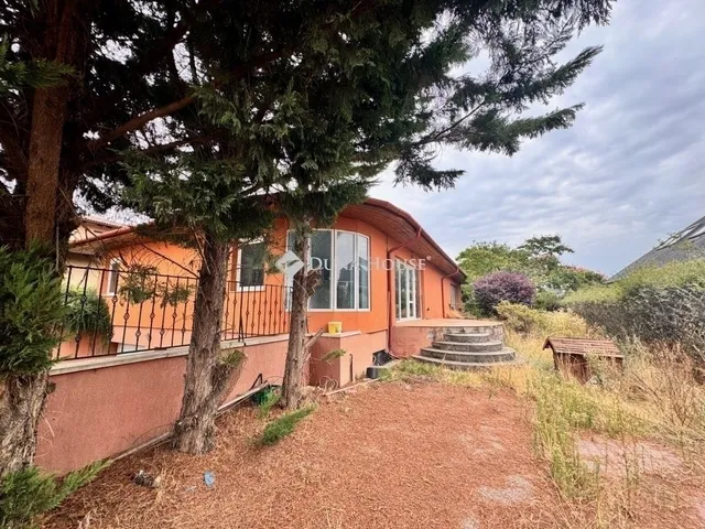 Eladó ház Nagytarcsa 193 nm