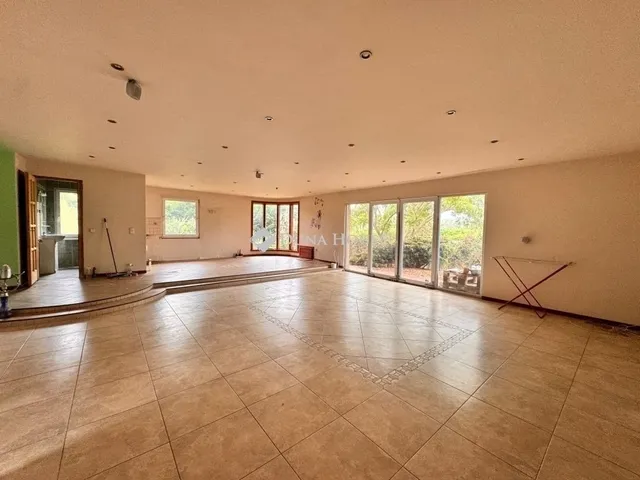 Eladó ház Nagytarcsa 193 nm