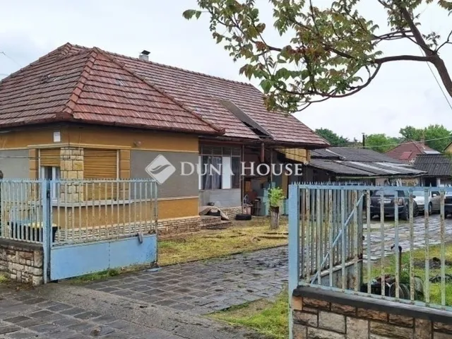 Eladó ház Budapest XVII. kerület, Rákoskeresztúr 160 nm