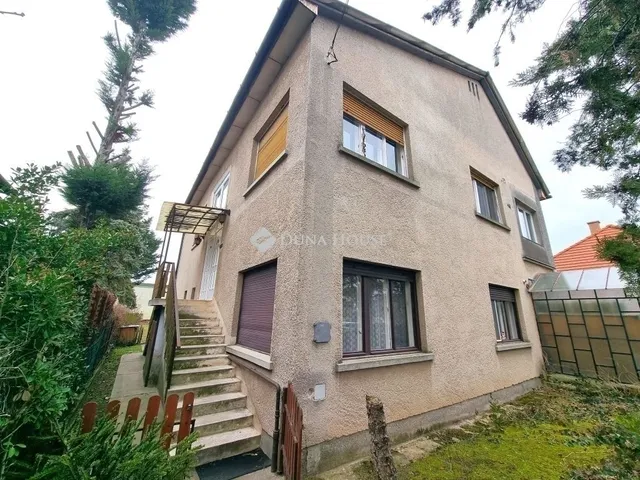 Eladó ház Budapest XVII. kerület, Szent-László telep 174 nm