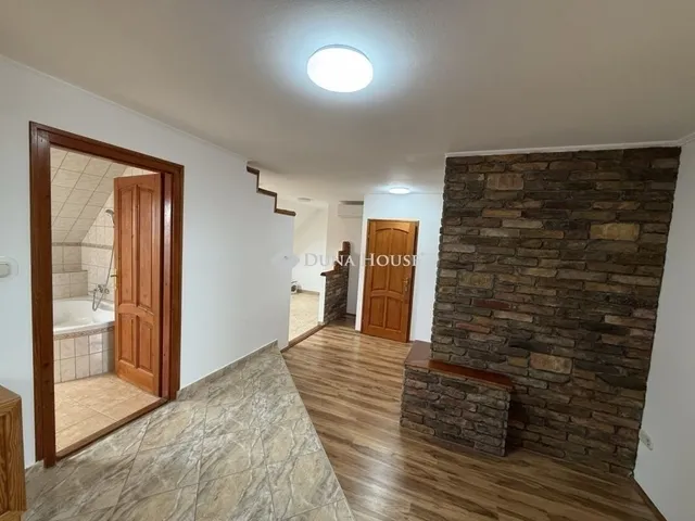 Eladó ház Maglód 183 nm