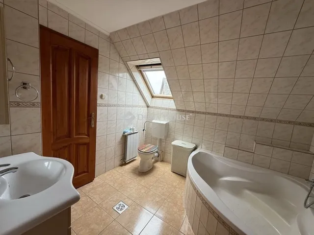 Eladó ház Maglód 183 nm