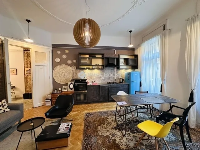 Eladó lakás Budapest VIII. kerület, Corvin negyed 73 nm