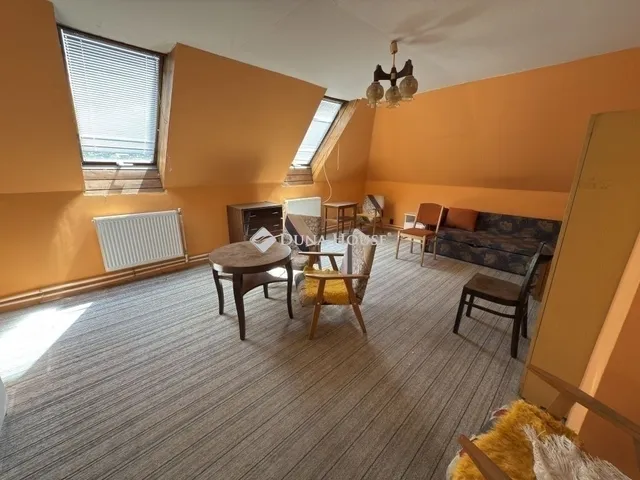 Eladó ház Budapest XVI. kerület 140 nm