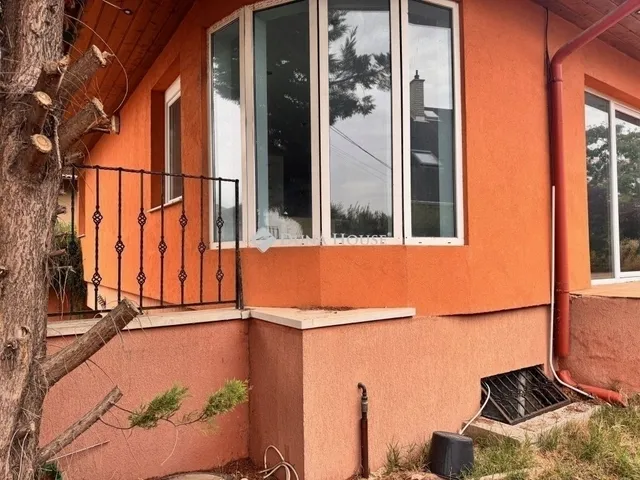 Eladó ház Nagytarcsa 193 nm