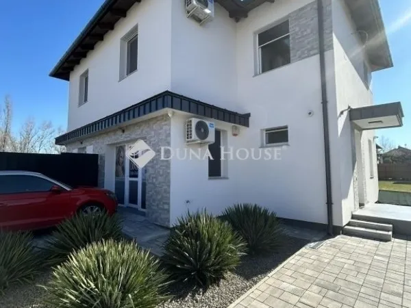 Eladó ház Budapest XVII. kerület 118 nm