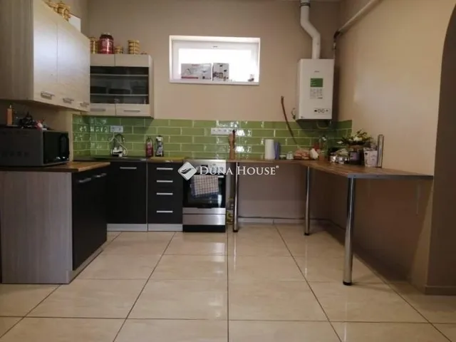 Eladó ház Vecsés 120 nm