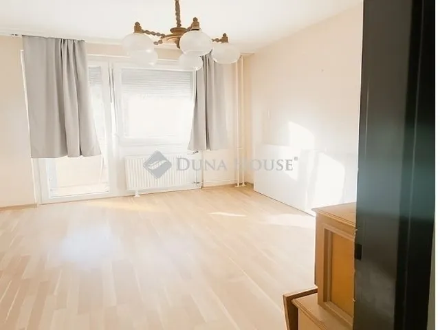 Eladó lakás Budapest XV. kerület, Újpalota 71 nm